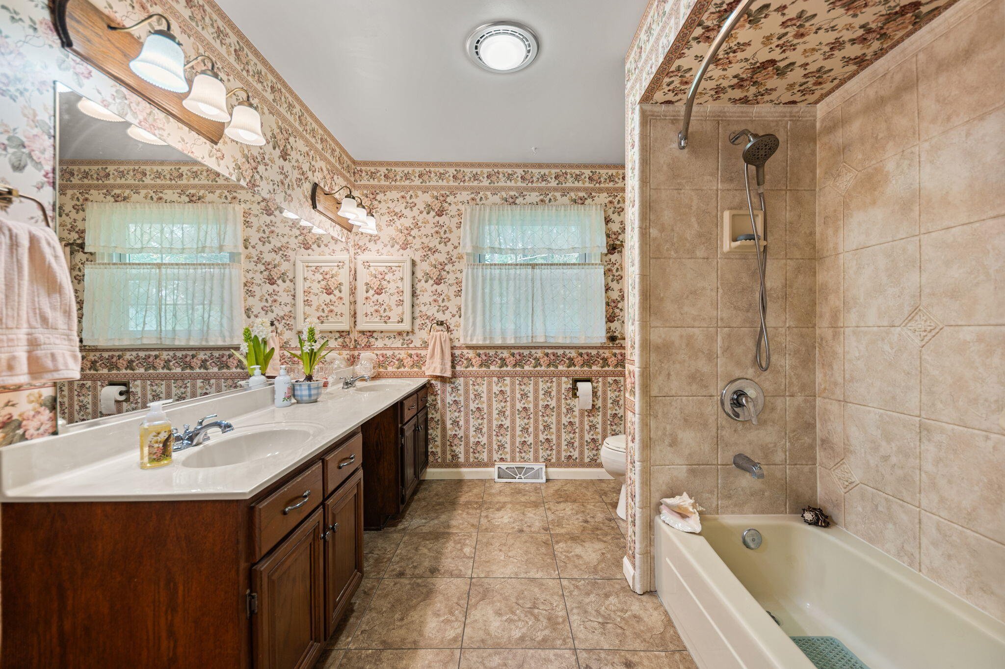 110 Fordwick Lane, Valparaiso, IN 46383; Image #19