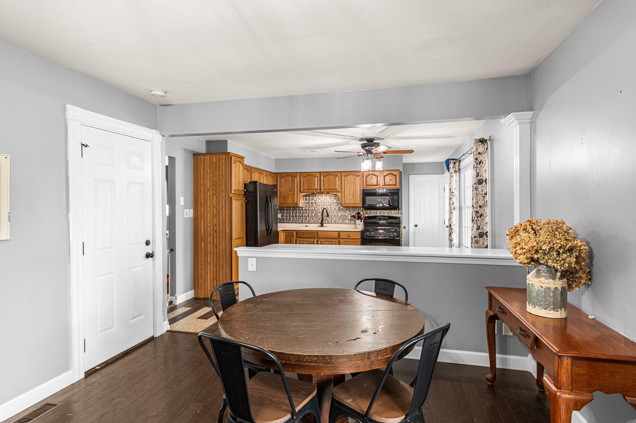 2305 Hollandale Drive, Valparaiso, IN 46383; Image #10