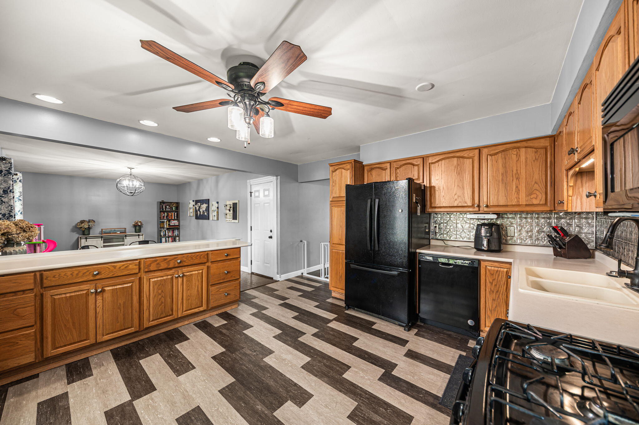 2305 Hollandale Drive, Valparaiso, IN 46383; Image #7