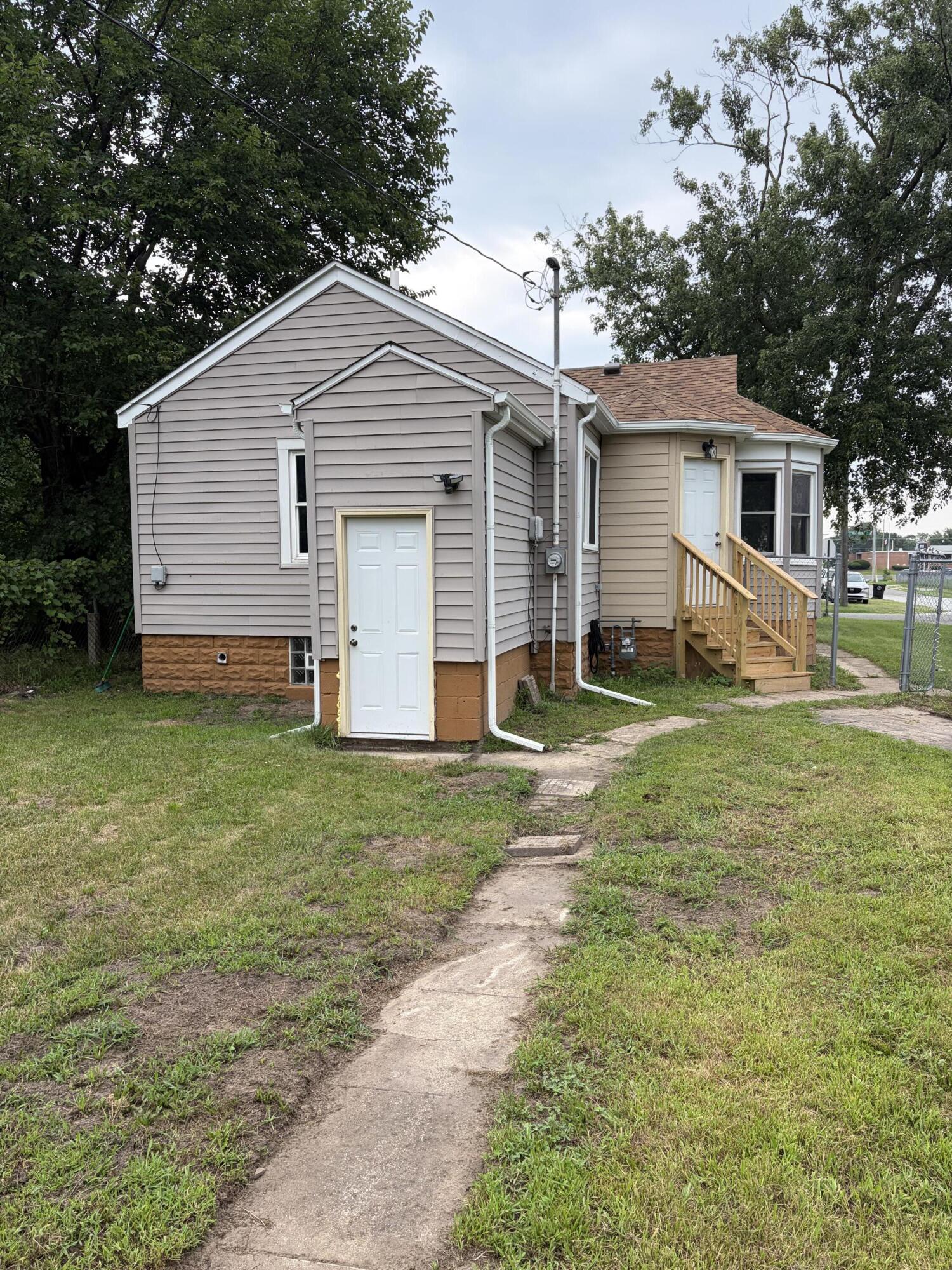 1176 Matthews Street, Gary, IN 46406; Image #3