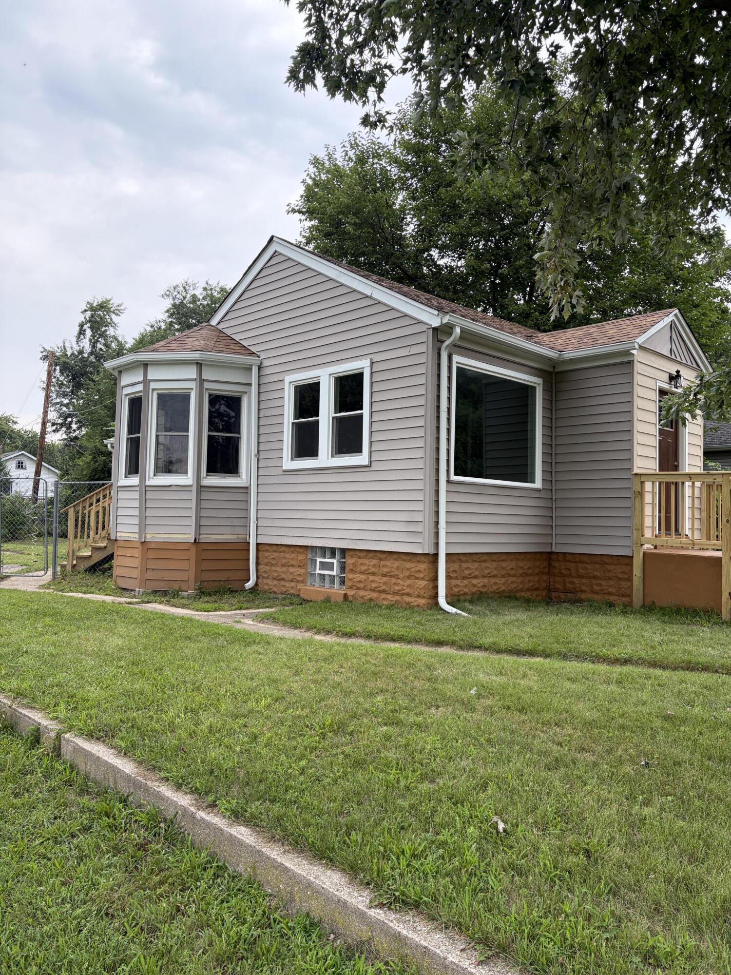 1176 Matthews Street, Gary, IN 46406; Image #4