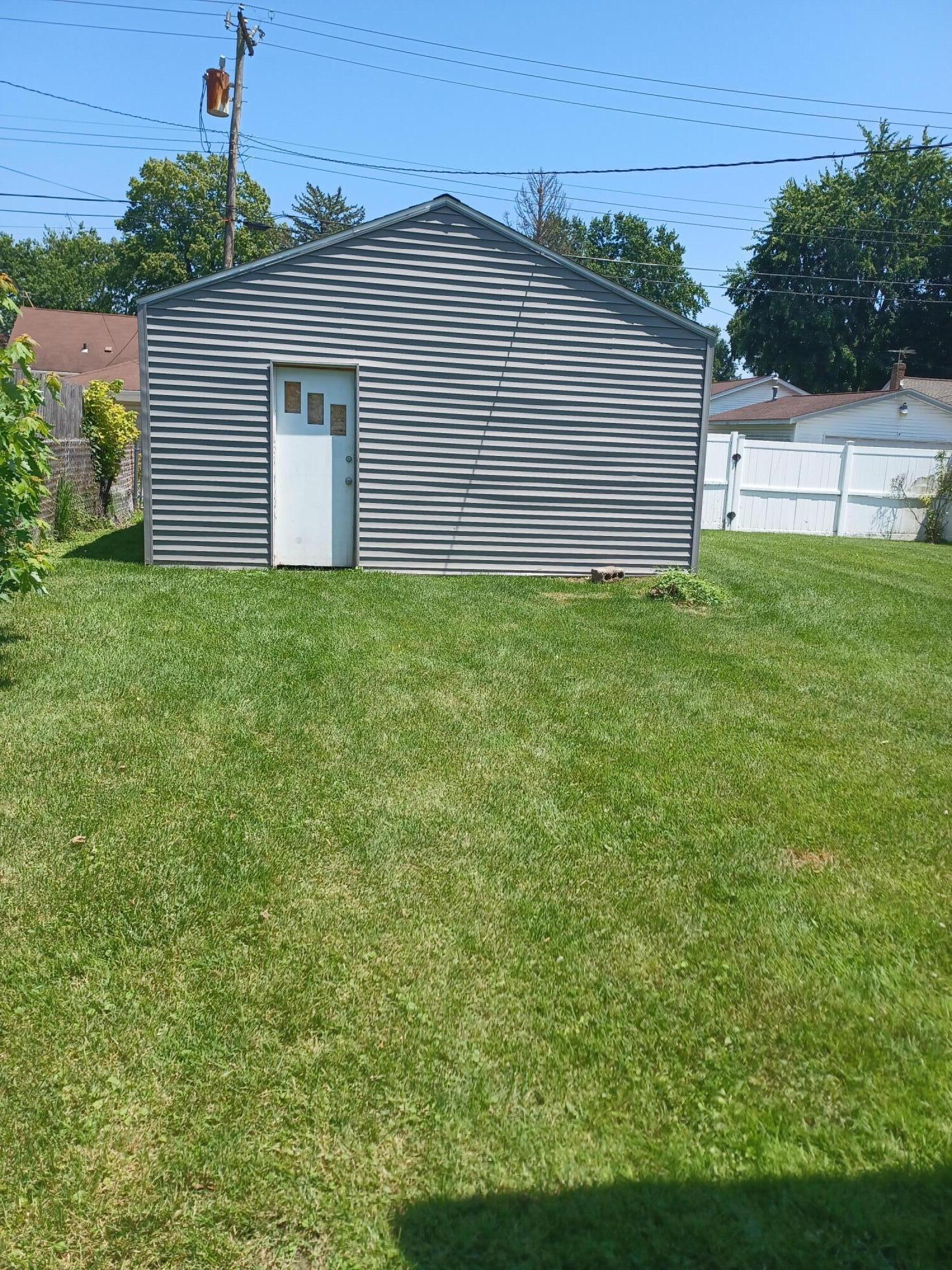 329 N Virginia Street, Hobart, IN 46342; Image #11