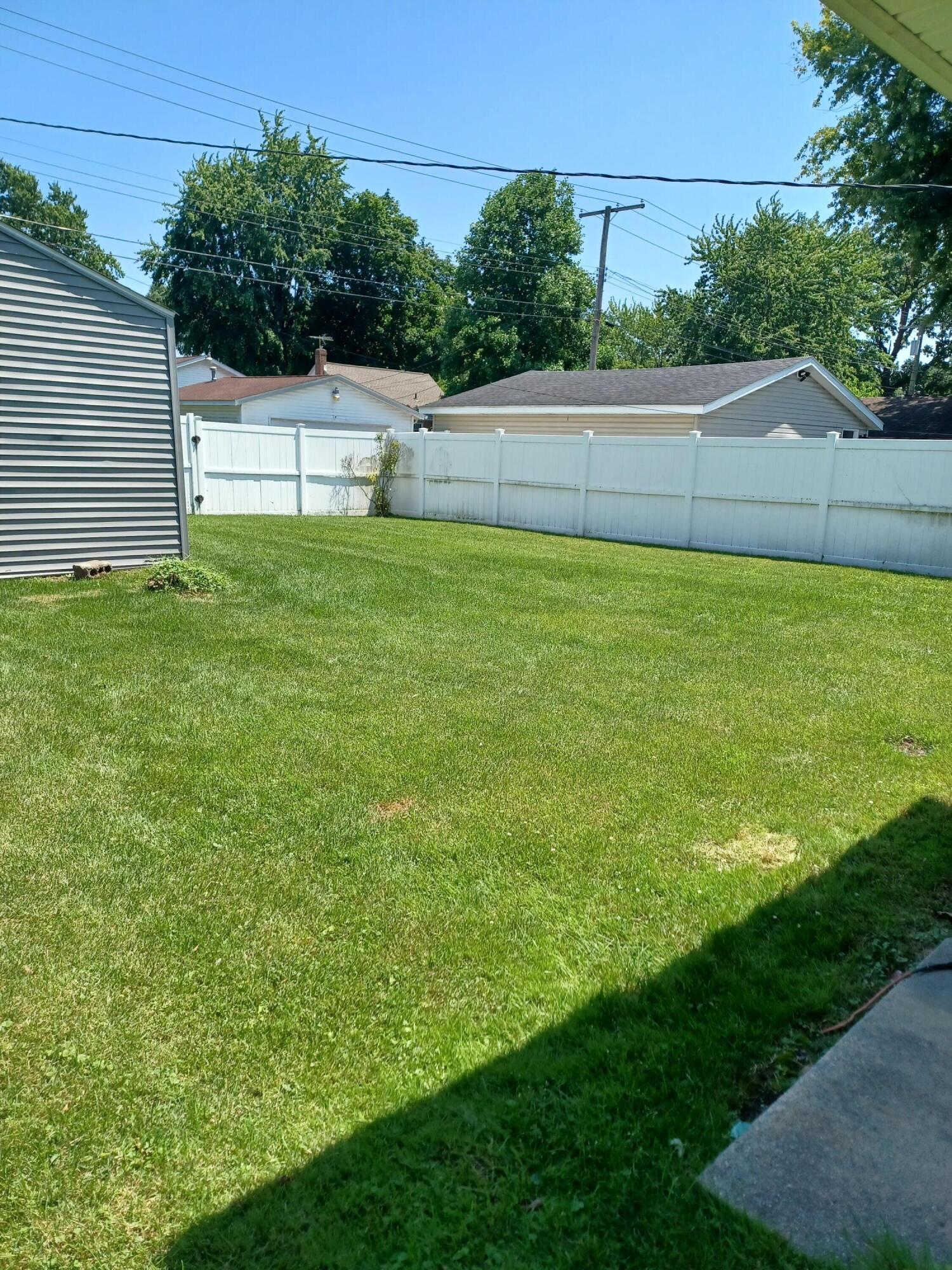 329 N Virginia Street, Hobart, IN 46342; Image #12