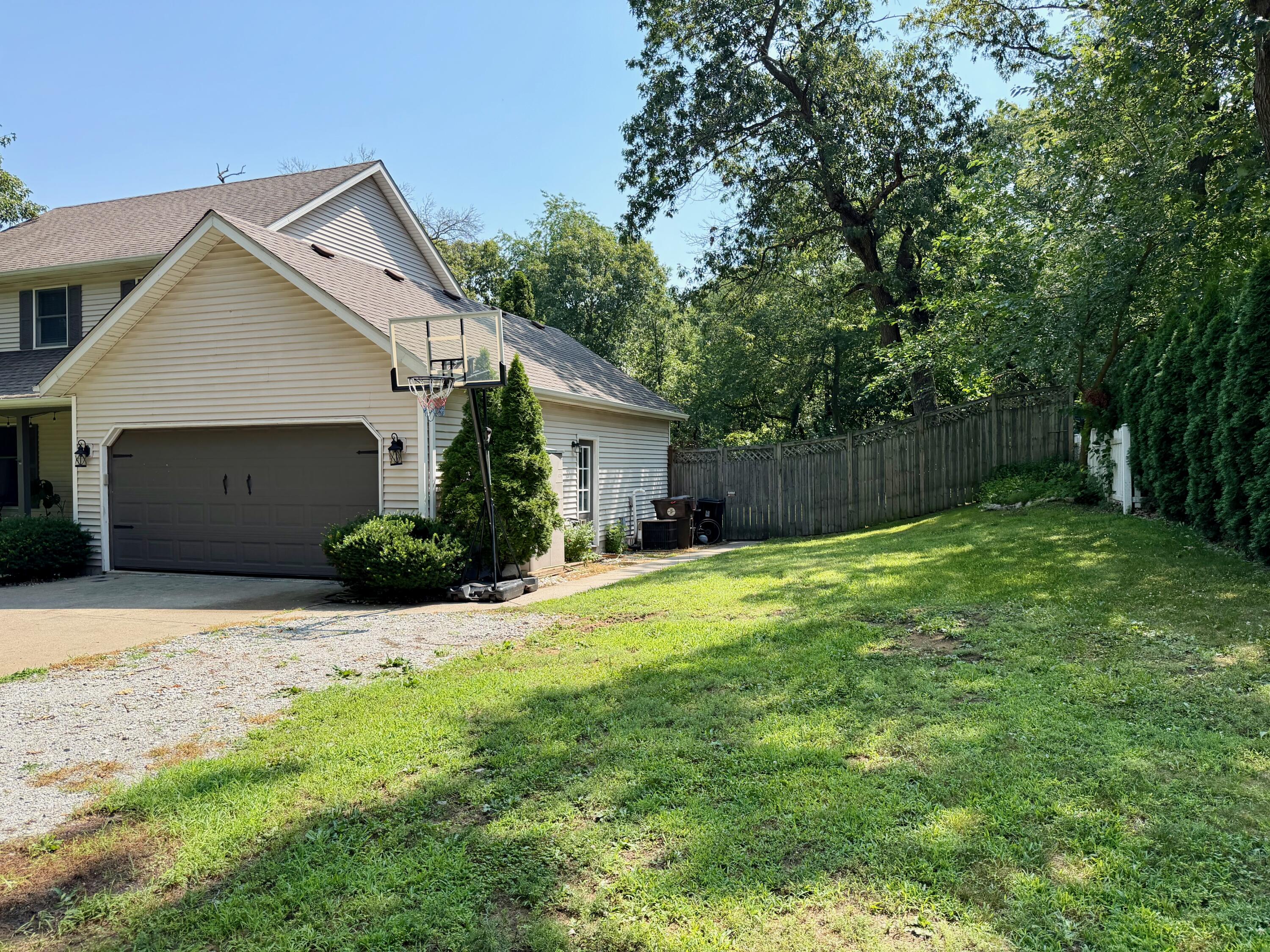 10673 Potomac Drive, DeMotte, IN 46310; Image #35