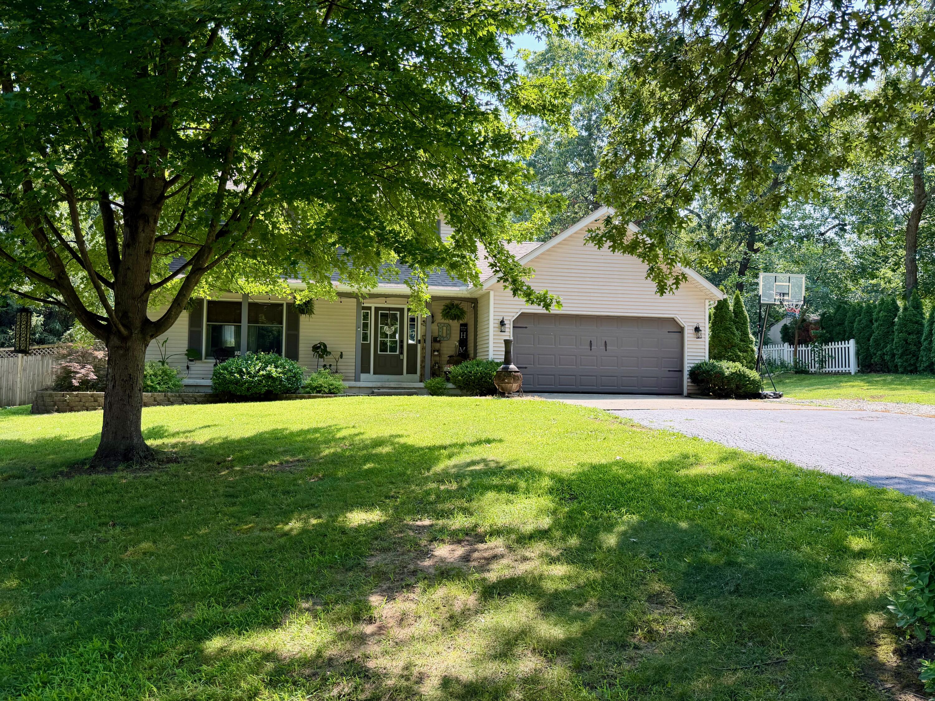 10673 Potomac Drive, DeMotte, IN 46310; Image #37