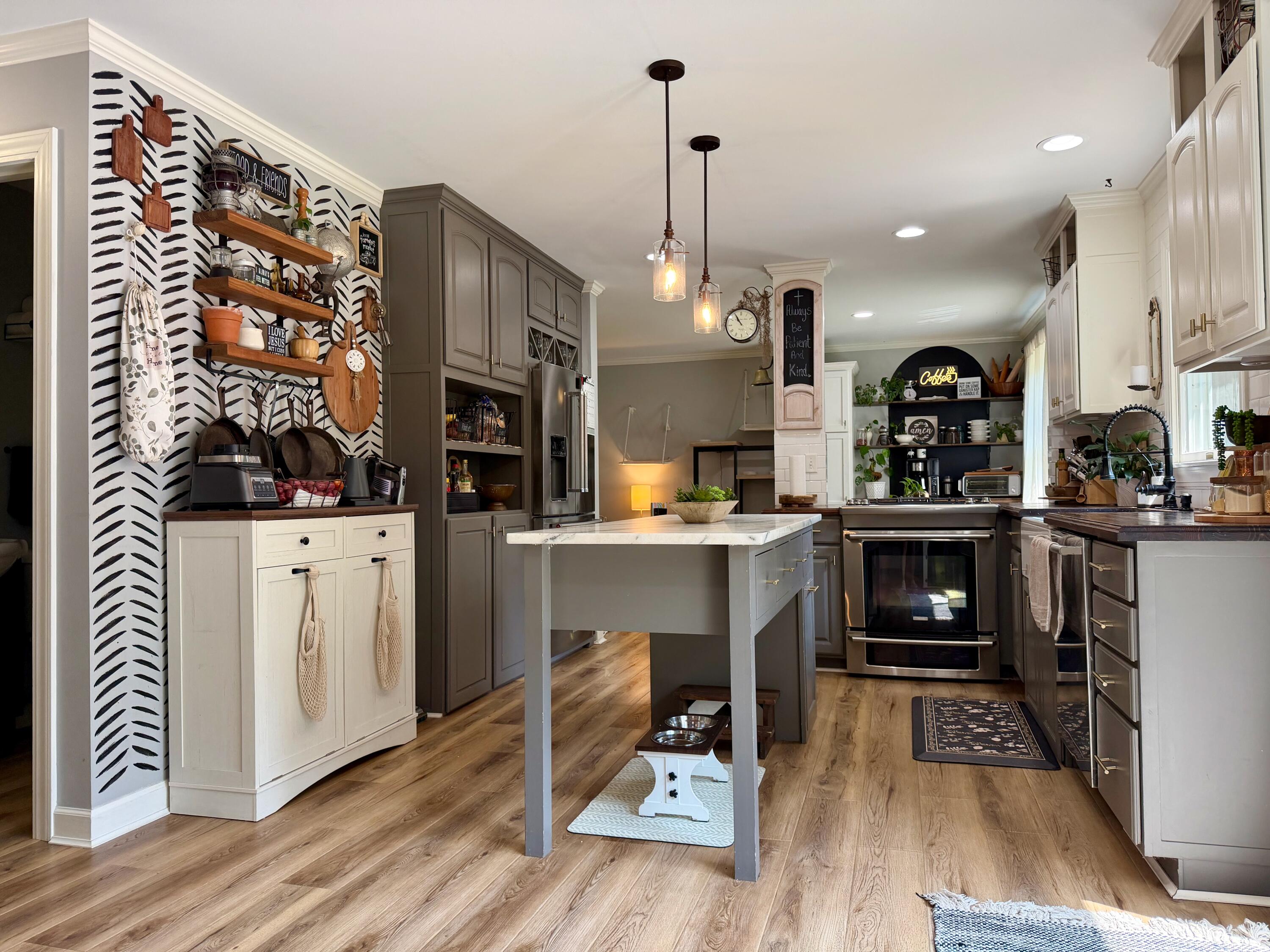 10673 Potomac Drive, DeMotte, IN 46310; Image #5