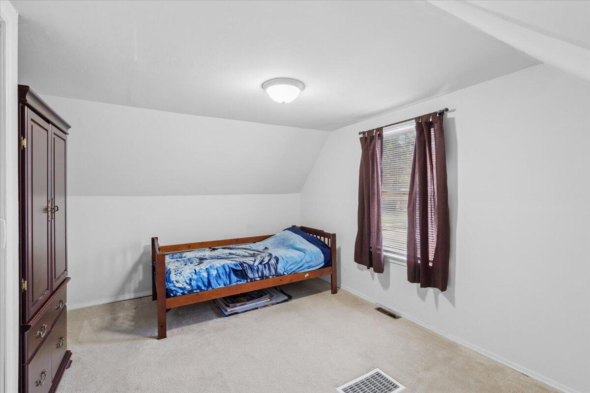 7126 Montana Avenue, Hammond, IN 46323; Image #19
