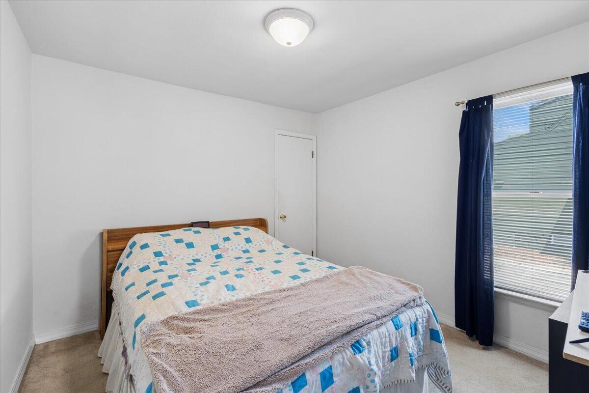 7126 Montana Avenue, Hammond, IN 46323; Image #21