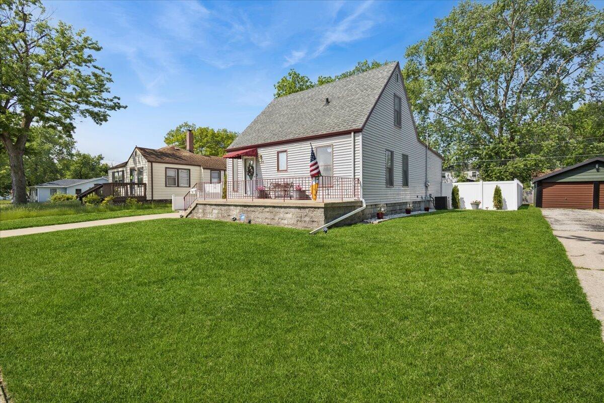 7126 Montana Avenue, Hammond, IN 46323; Image #5