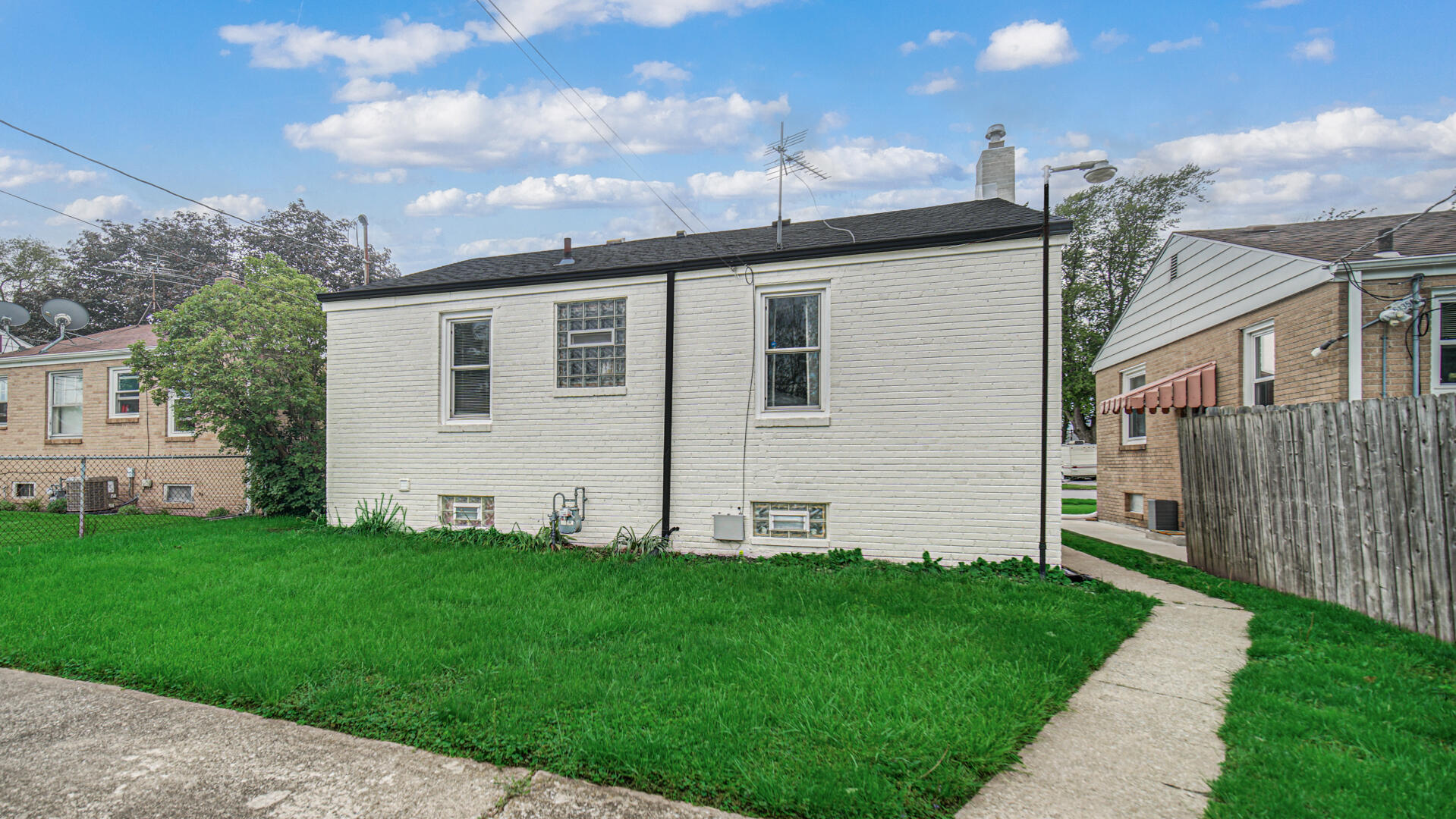 117 N Wisconsin Street, Hobart, IN 46342; Image #4
