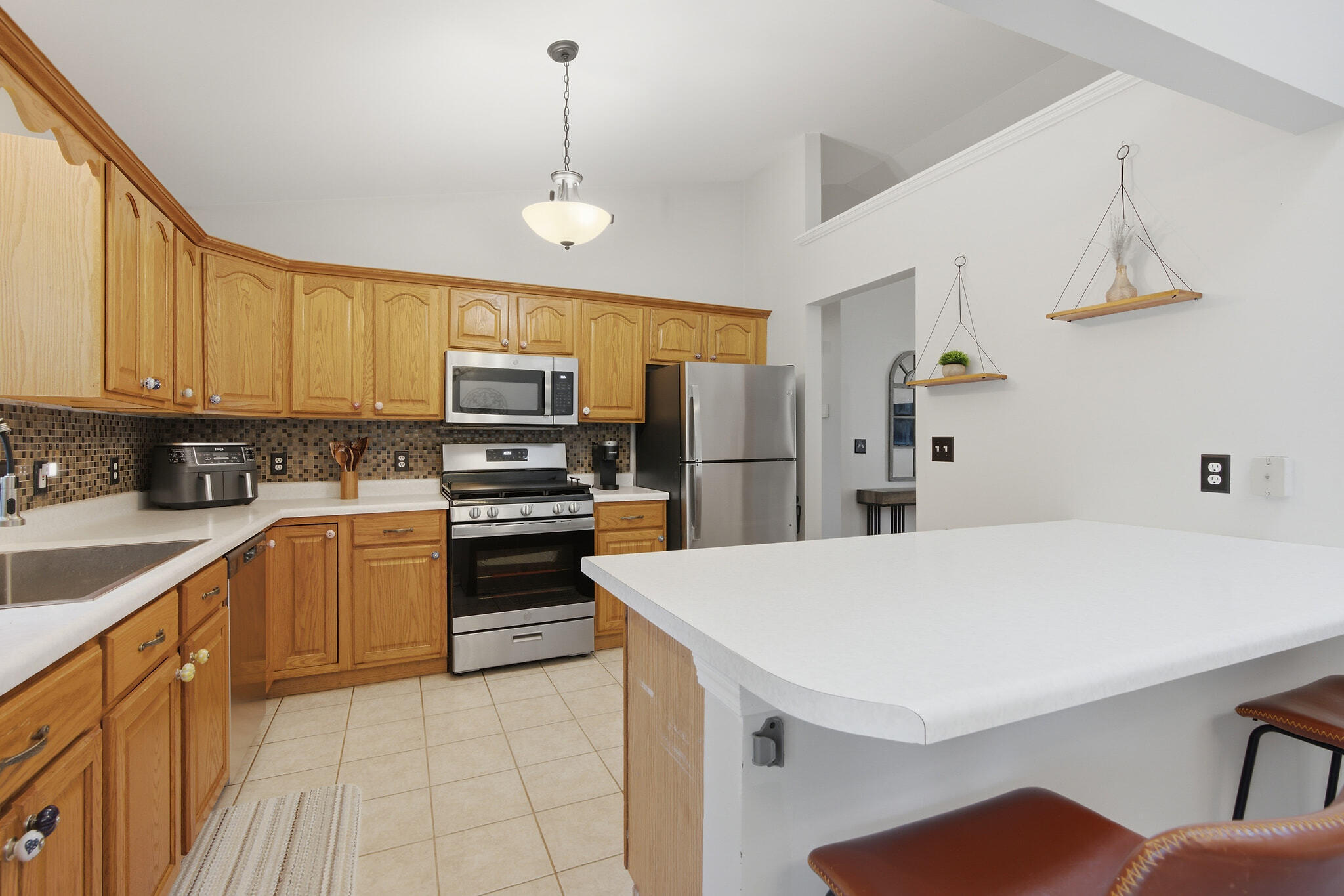 2770 Tulip Lane, Hobart, IN 46342; Image #13