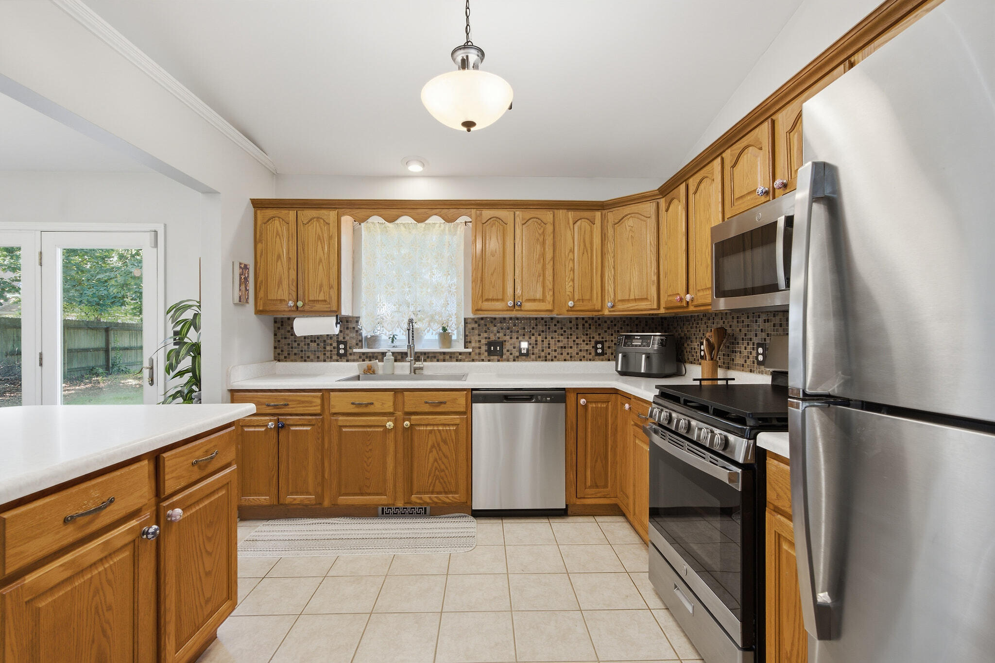 2770 Tulip Lane, Hobart, IN 46342; Image #14