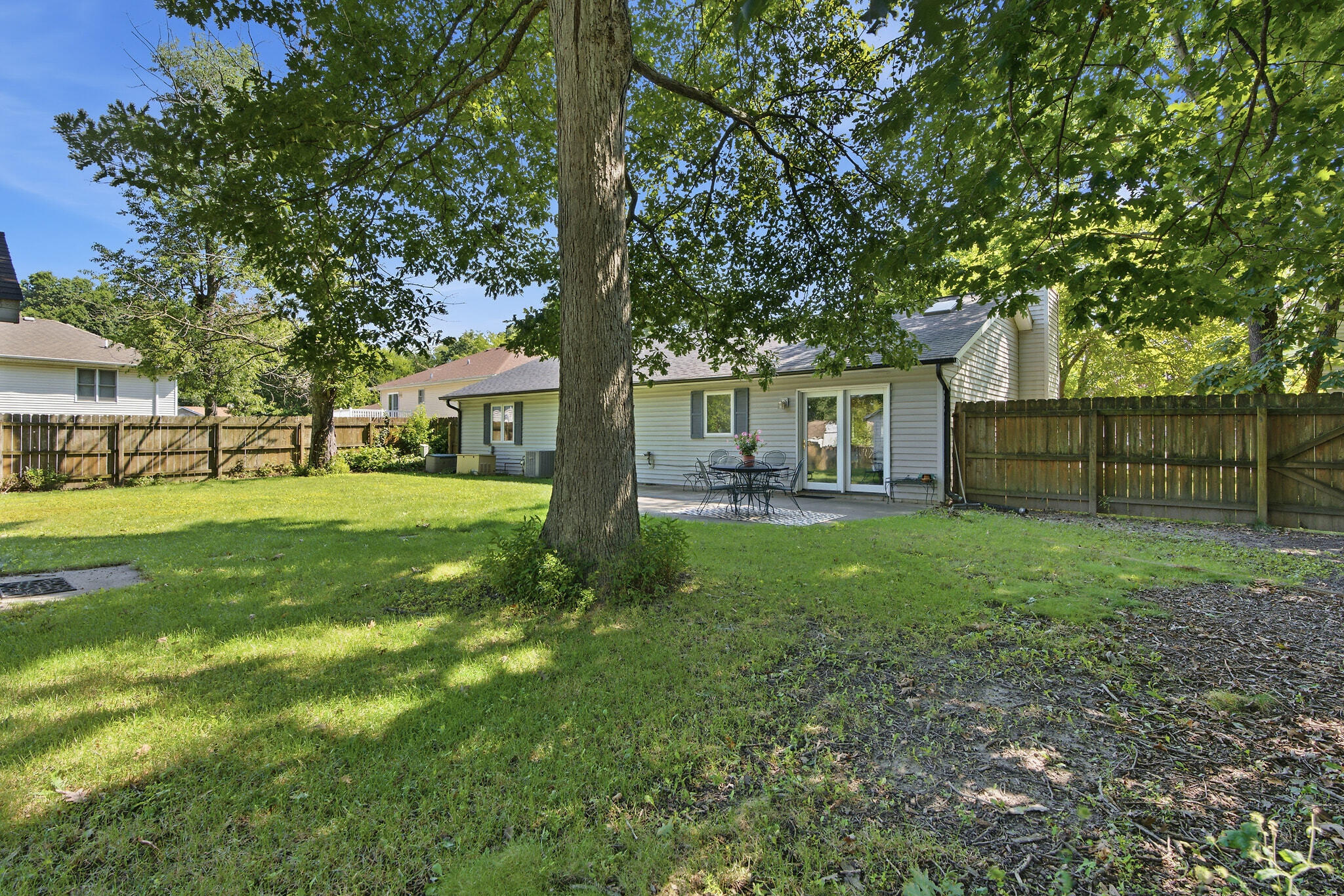 2770 Tulip Lane, Hobart, IN 46342; Image #29