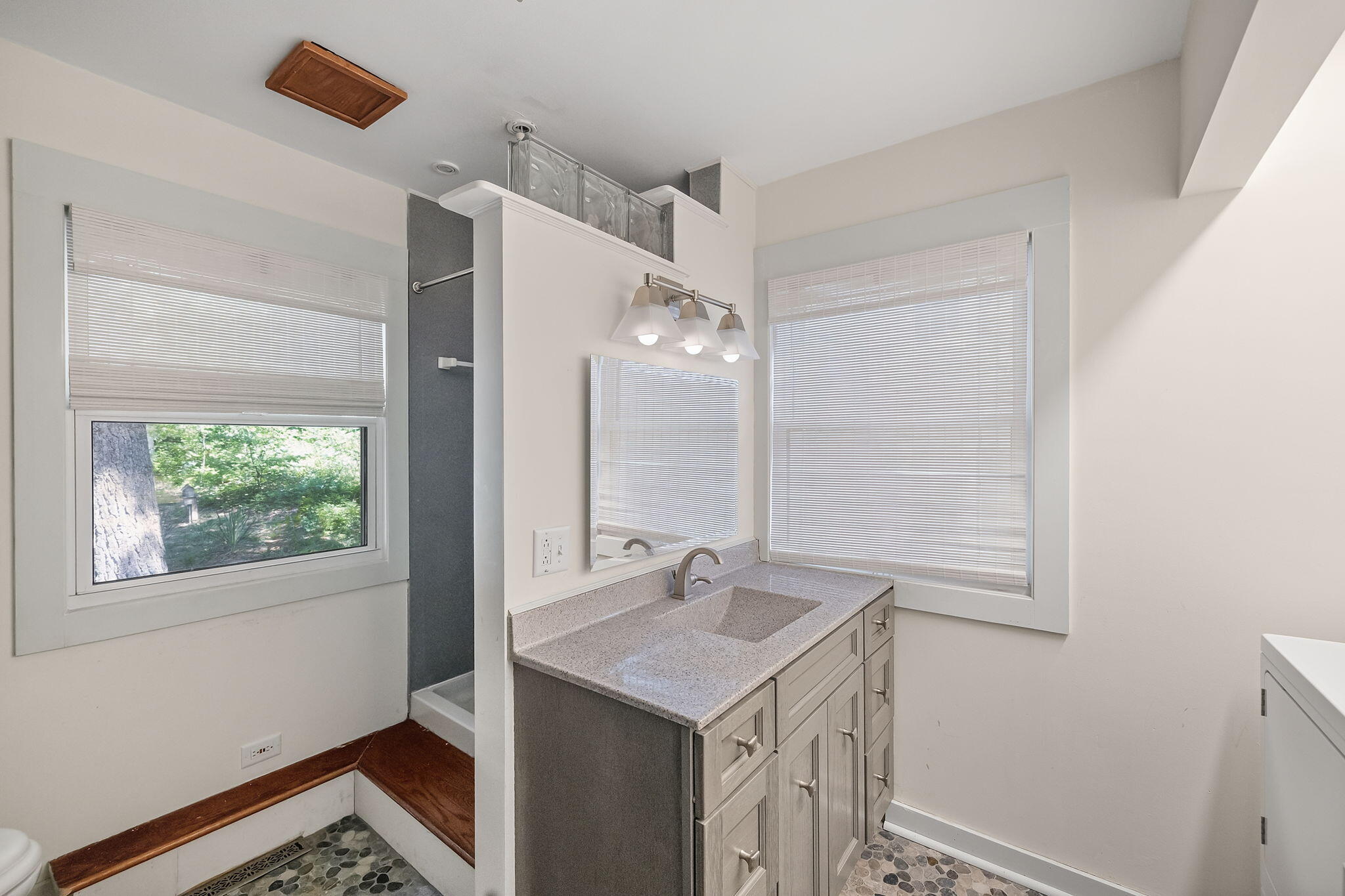 31 S Lake Shore County Road, Beverly Shores, IN 46301; Image #15