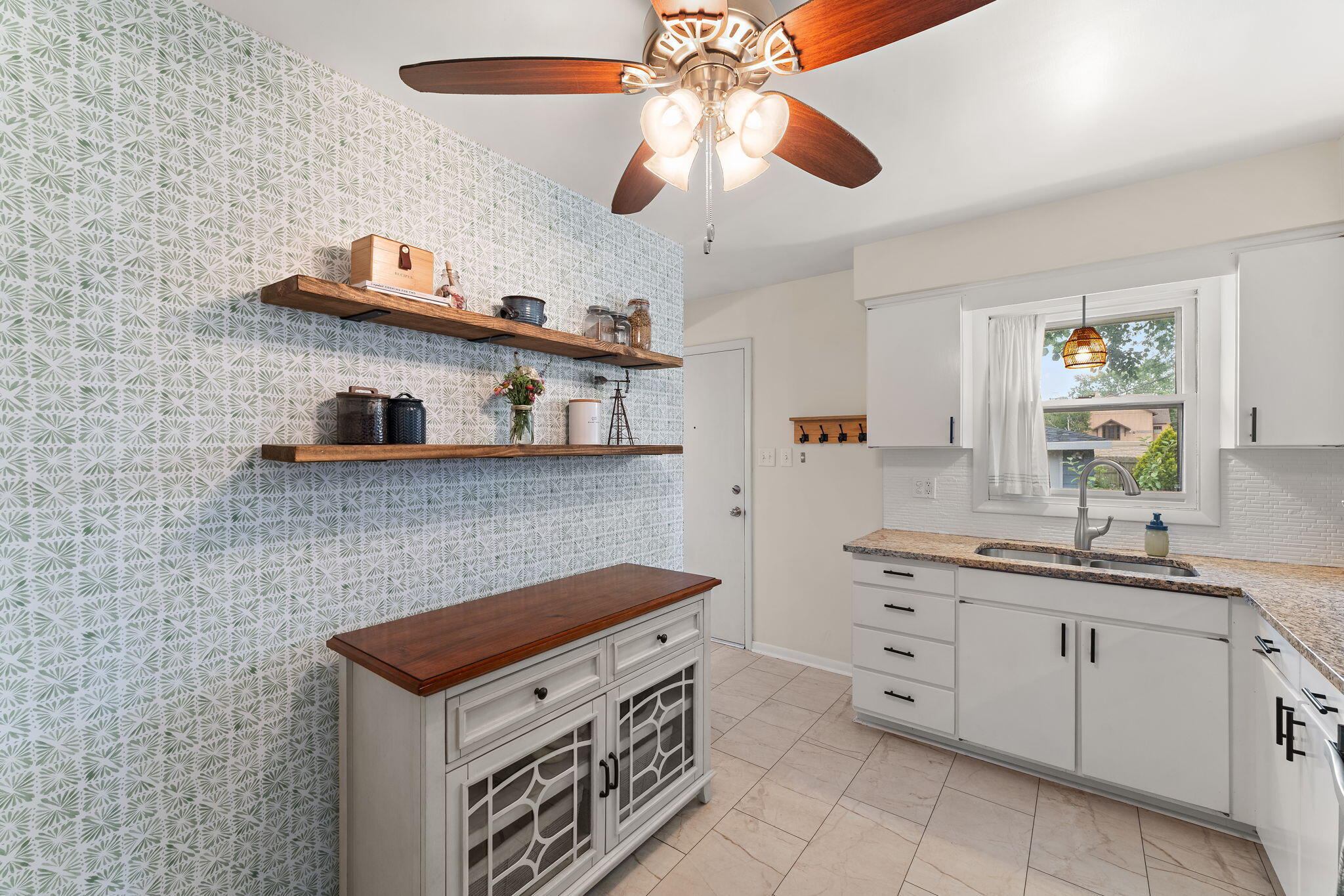 8711 Manor Avenue, Munster, IN 46321; Image #10