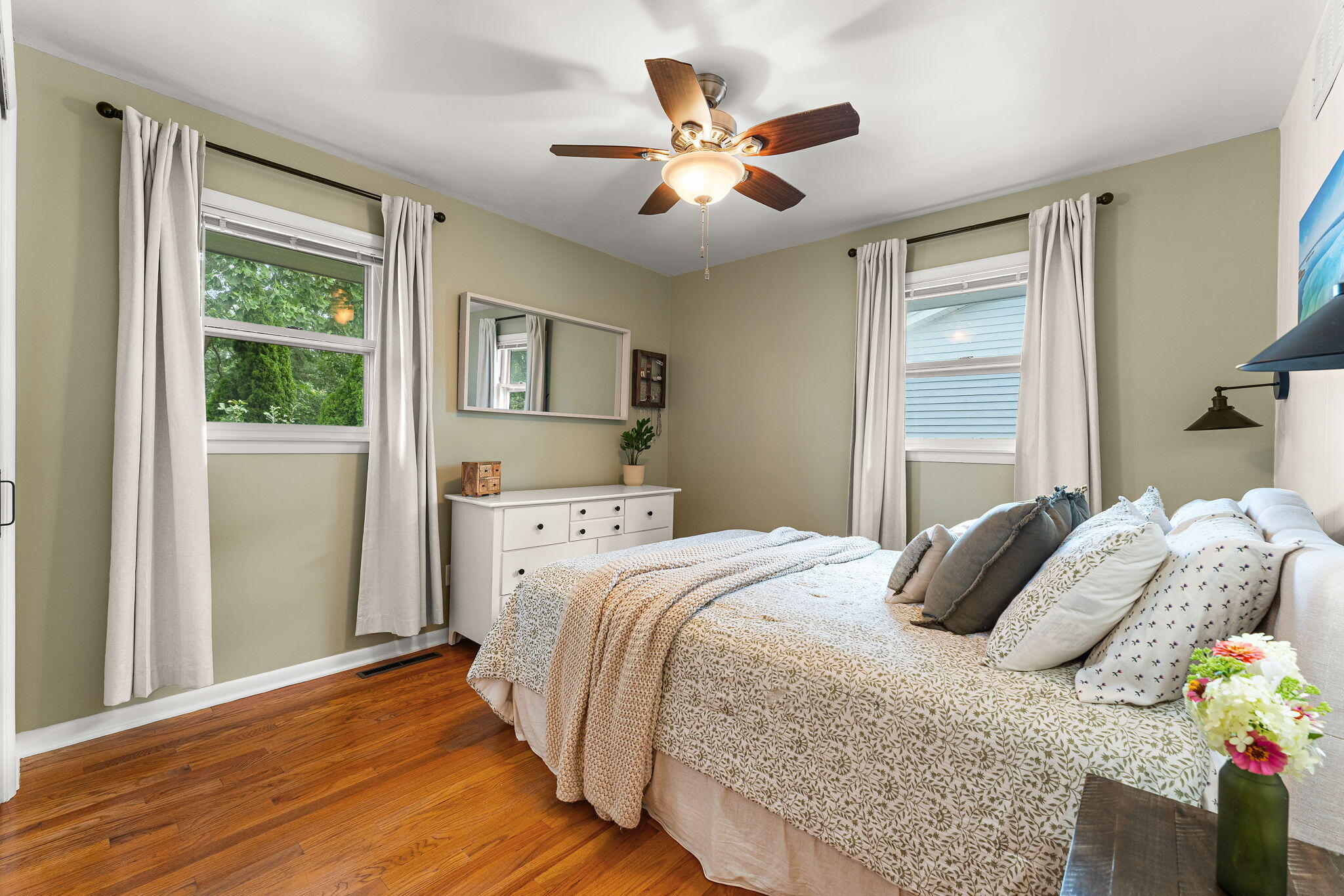 8711 Manor Avenue, Munster, IN 46321; Image #13