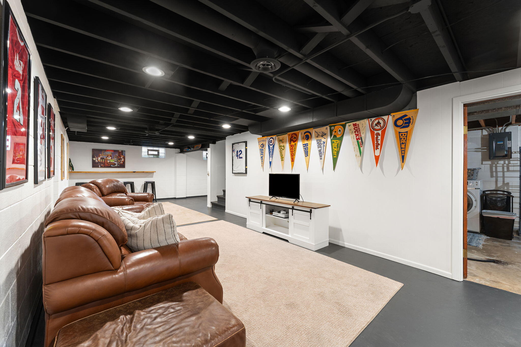 8711 Manor Avenue, Munster, IN 46321; Image #17