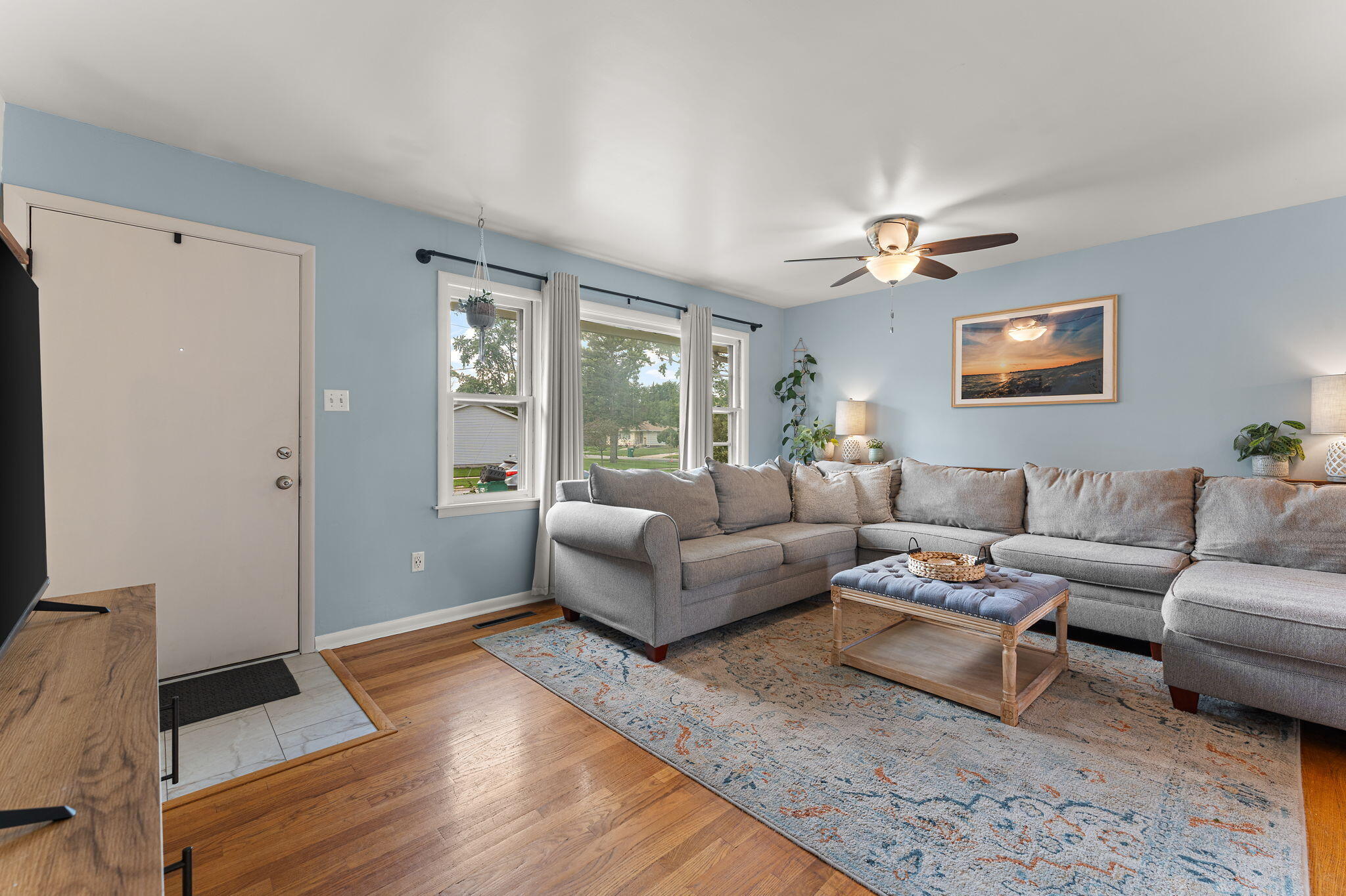 8711 Manor Avenue, Munster, IN 46321; Image #4