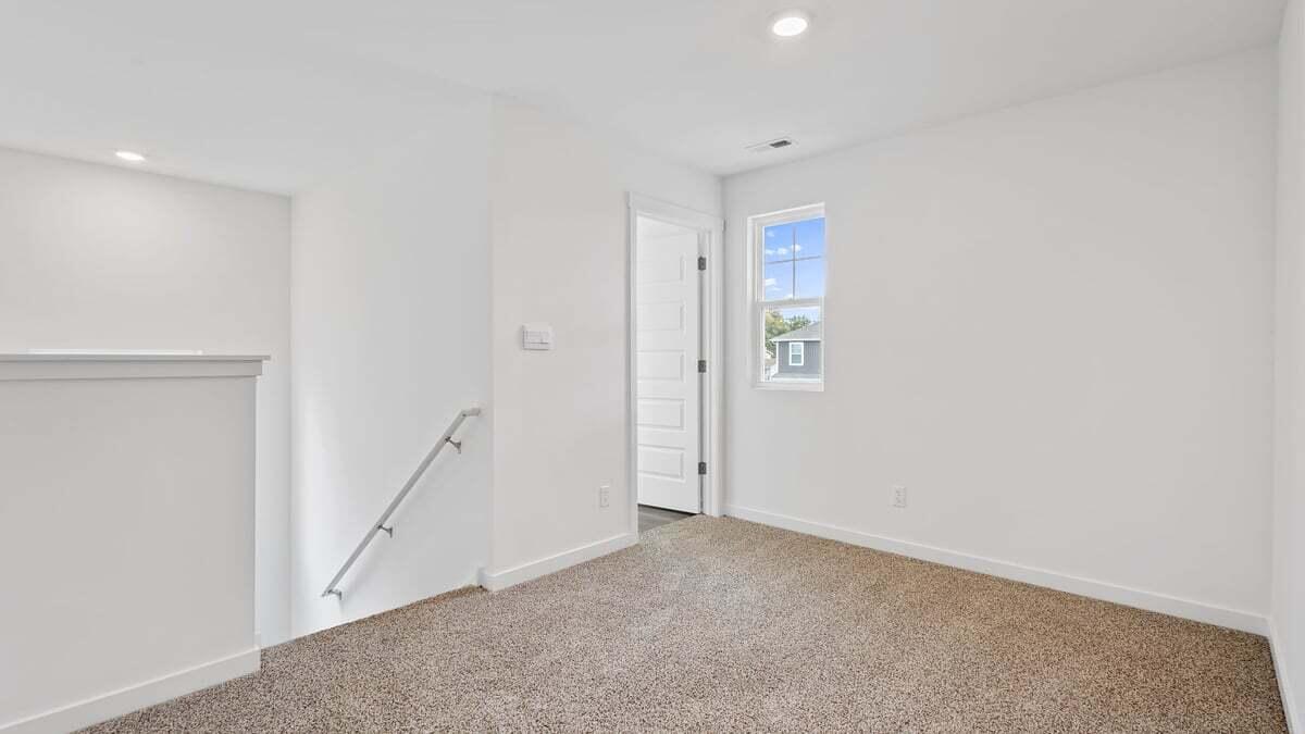 244 Cressmoor Boulevard, Hobart, IN 46342; Image #28