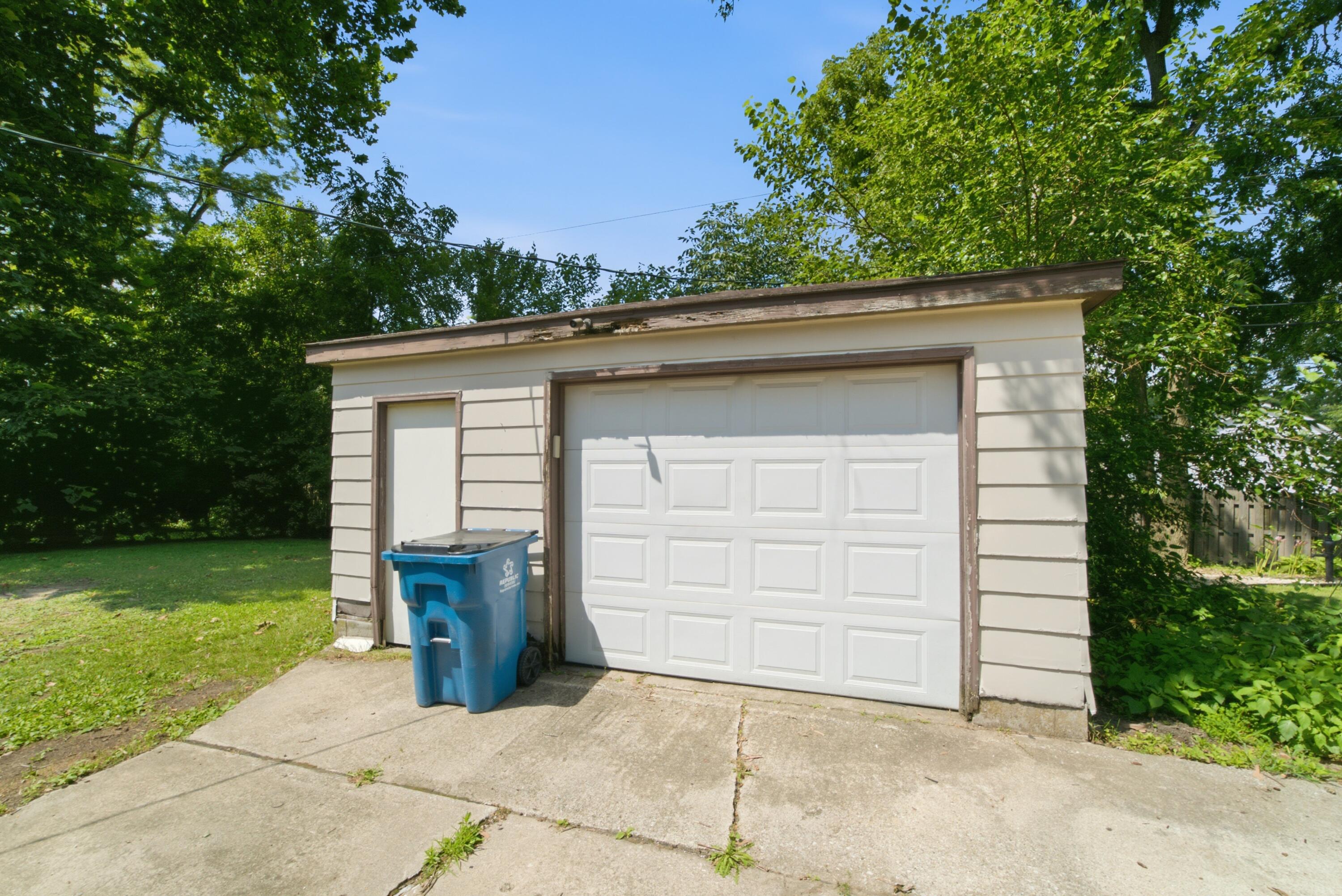 322 Oriole Avenue, Crown Point, IN 46307; Image #24