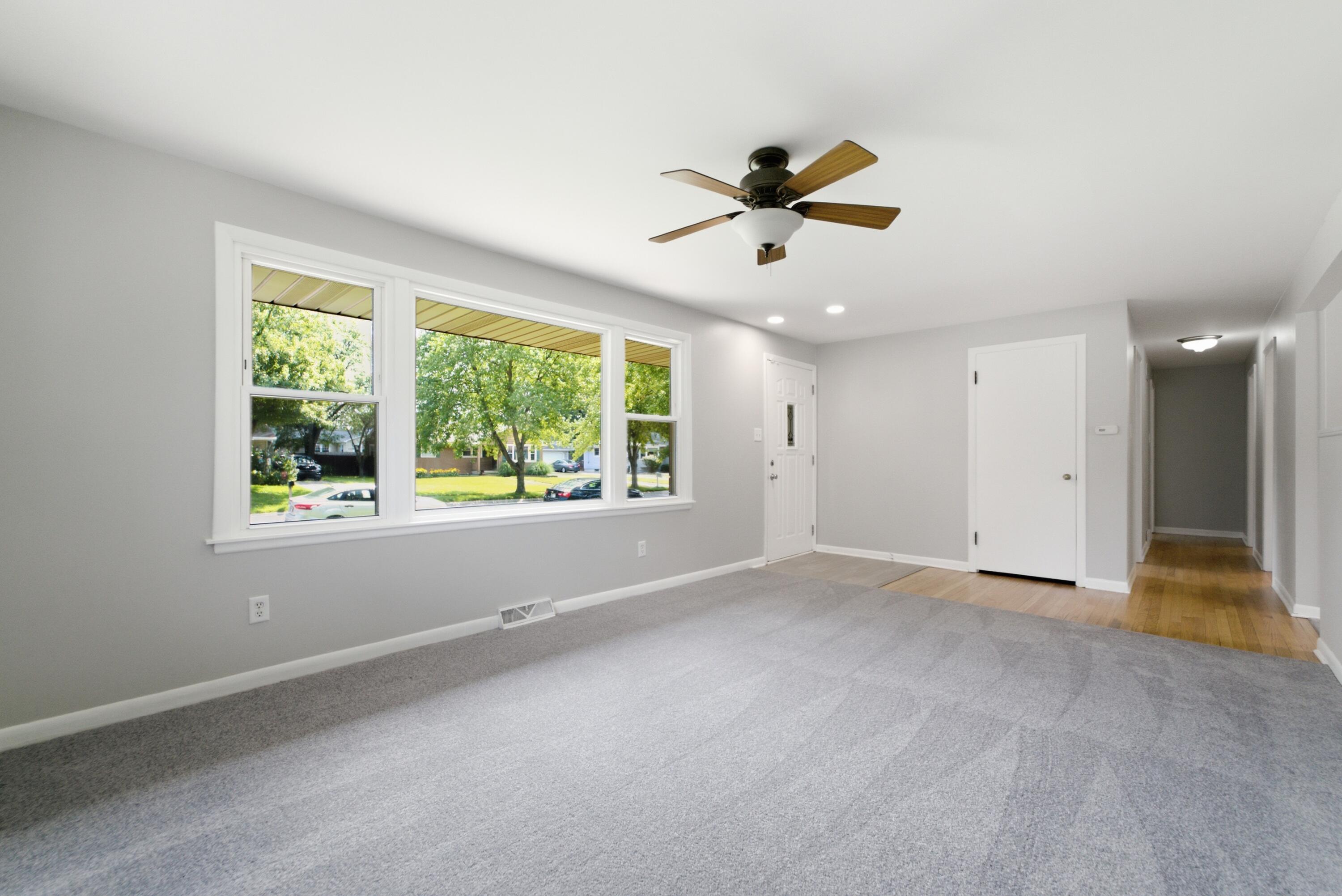 322 Oriole Avenue, Crown Point, IN 46307; Image #3