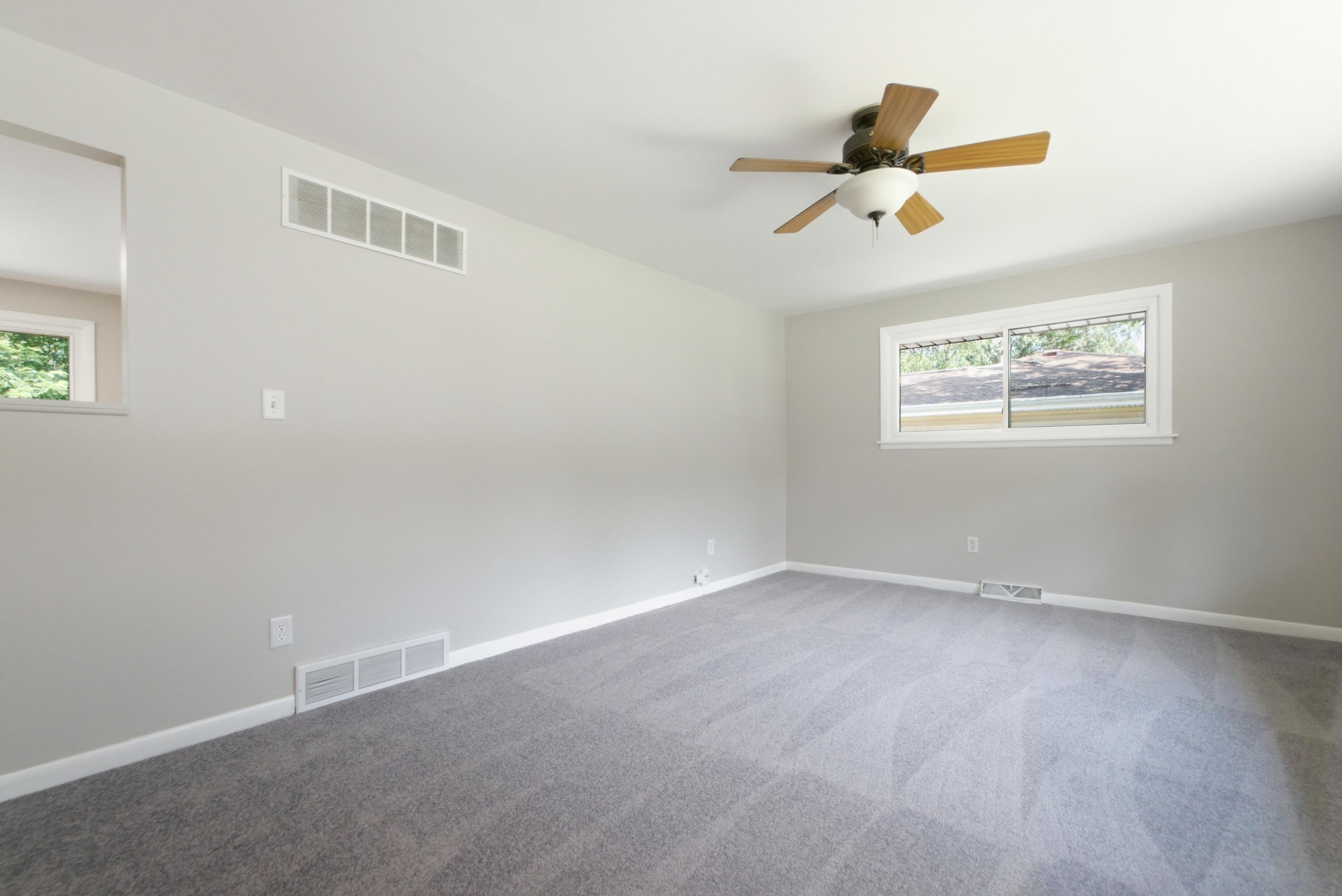 322 Oriole Avenue, Crown Point, IN 46307; Image #5