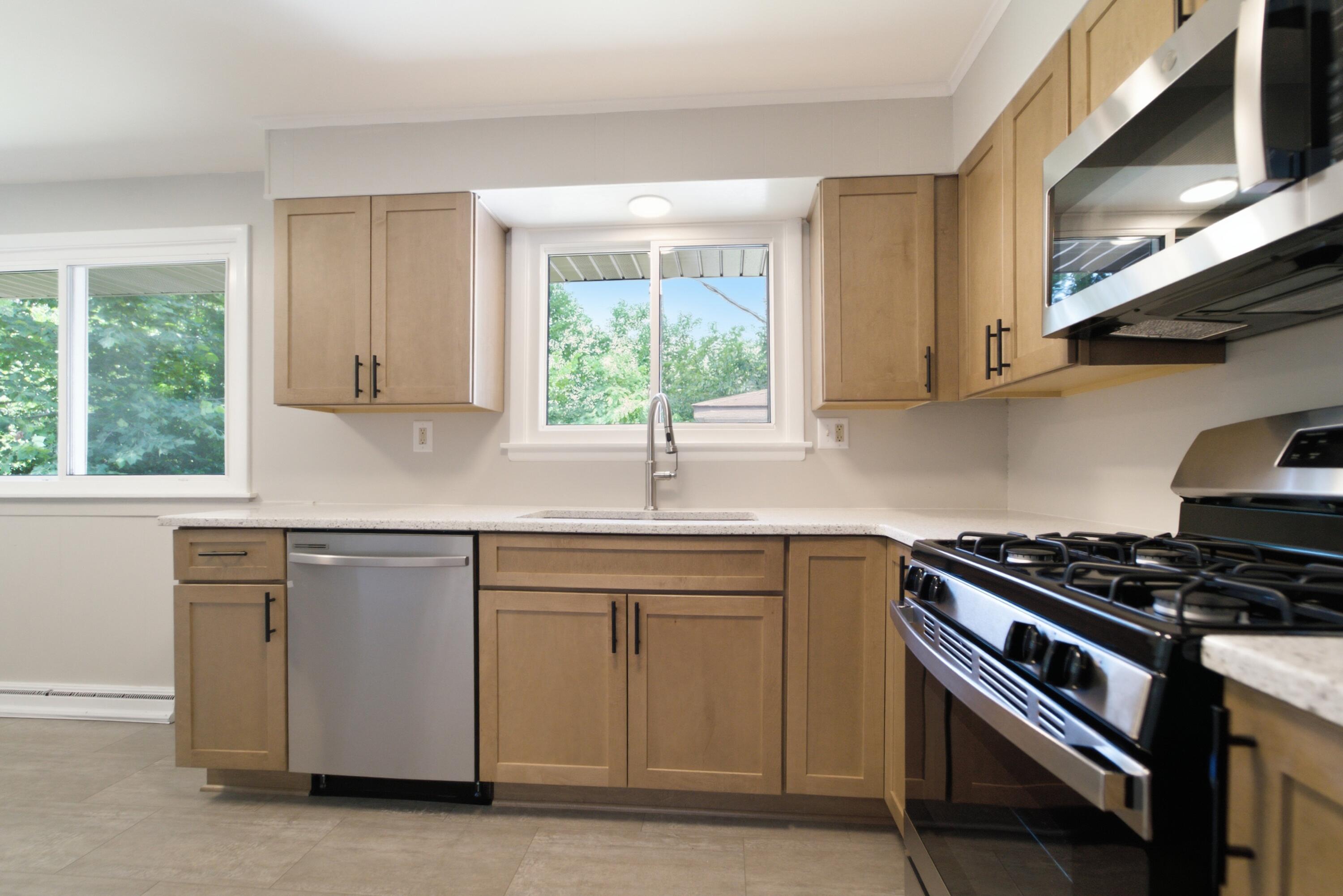 322 Oriole Avenue, Crown Point, IN 46307; Image #7