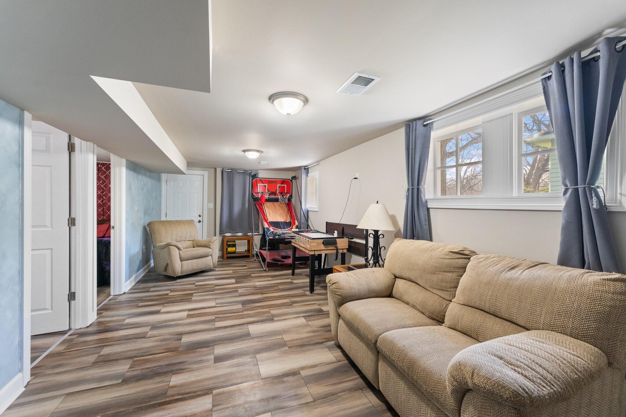 2852 Clay Street, Lake Station, IN 46405; Image #19