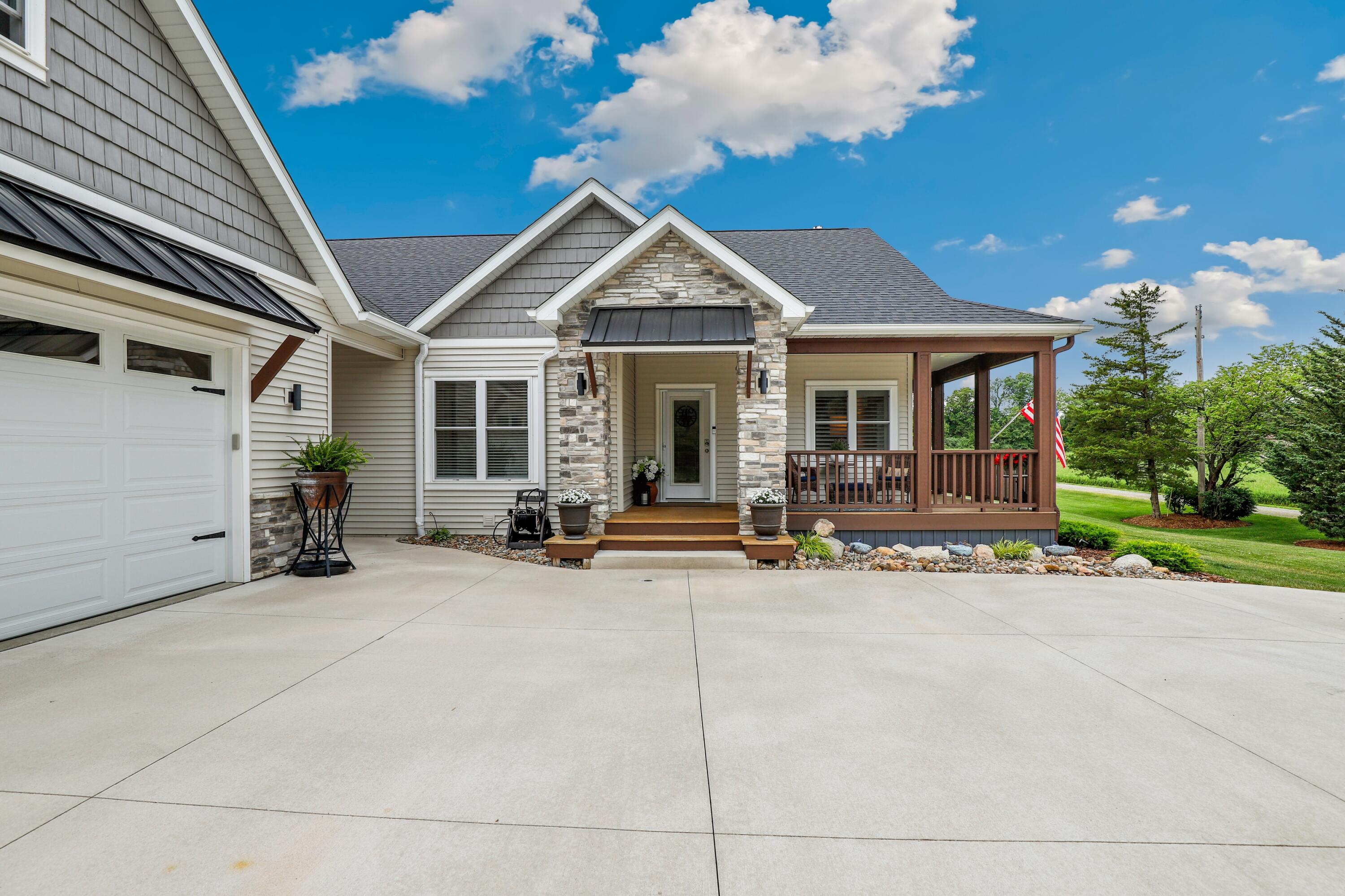 410 E 665 N, Valparaiso, IN 46383; Image #2