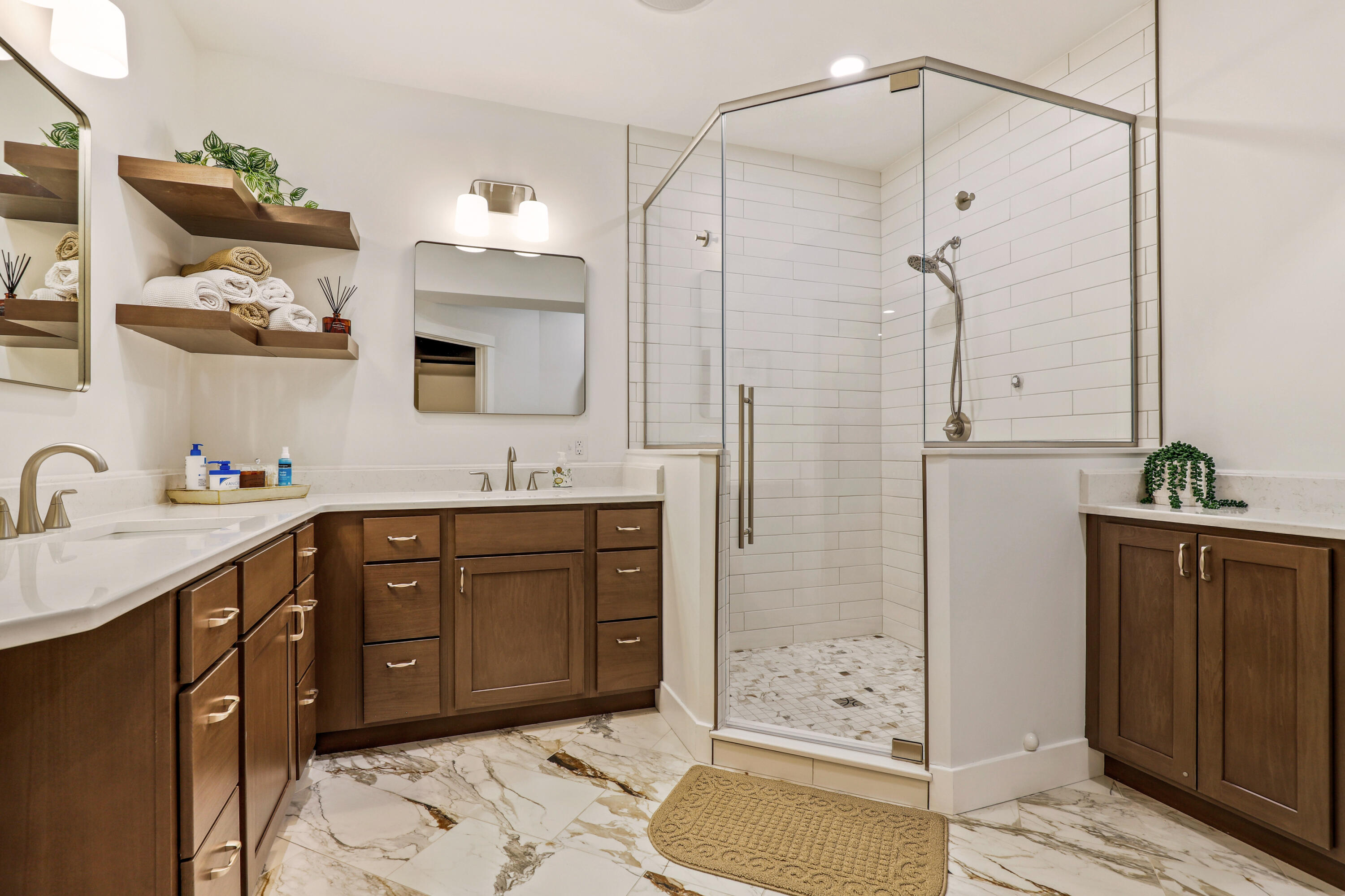 410 E 665 N, Valparaiso, IN 46383; Image #50