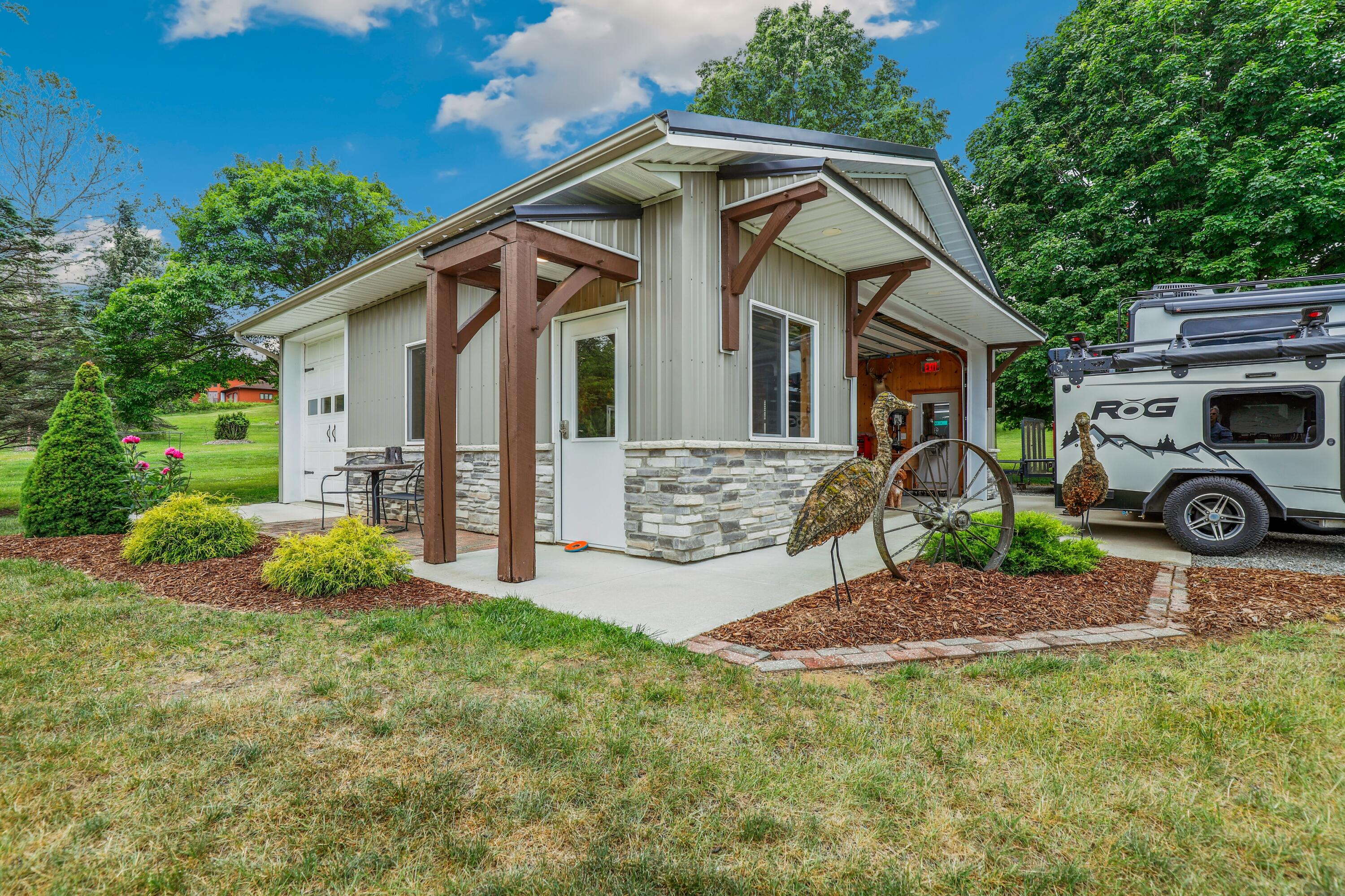 410 E 665 N, Valparaiso, IN 46383; Image #59