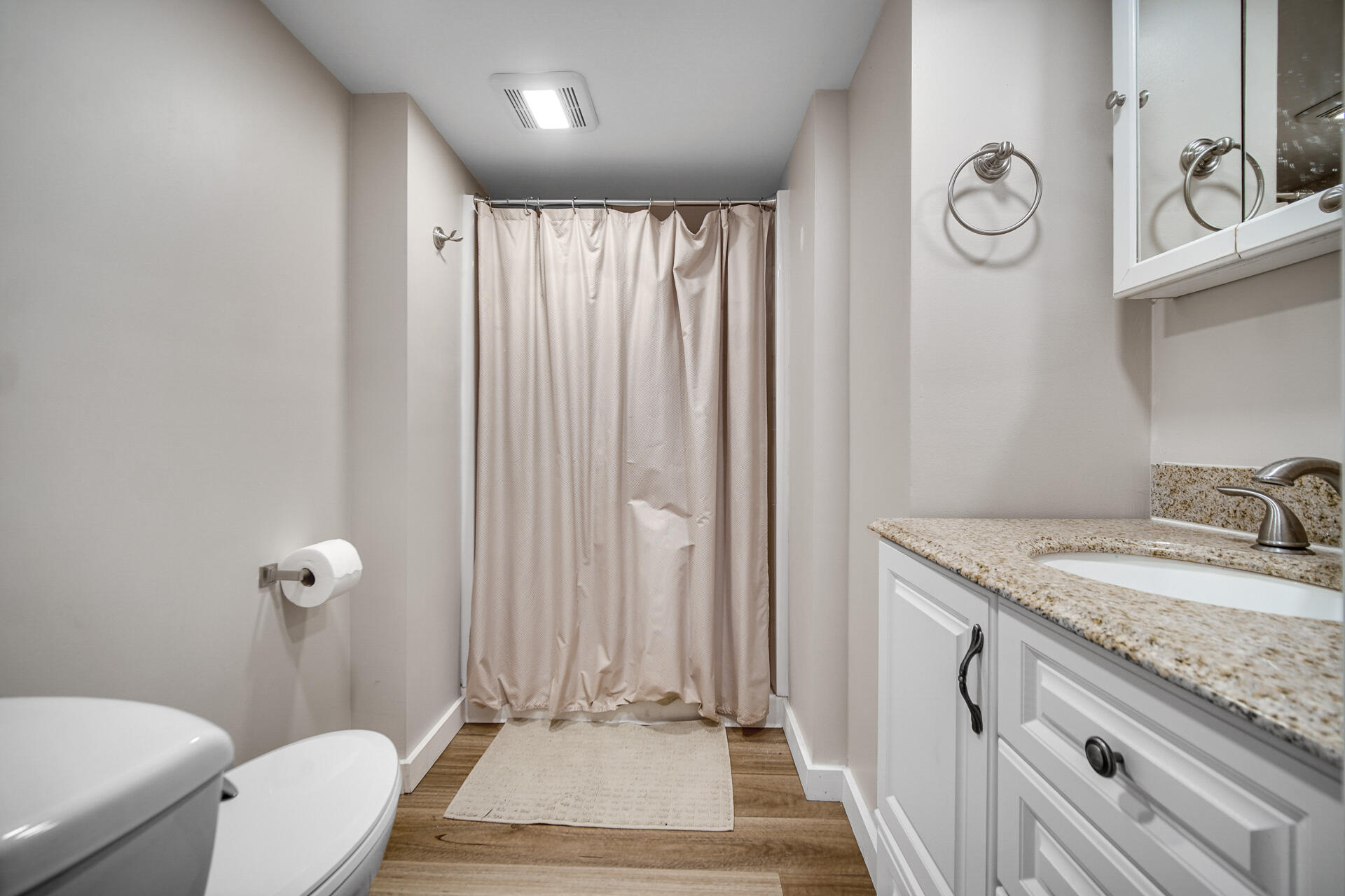 1325 Lake Avenue, Whiting, IN 46394; Image #19