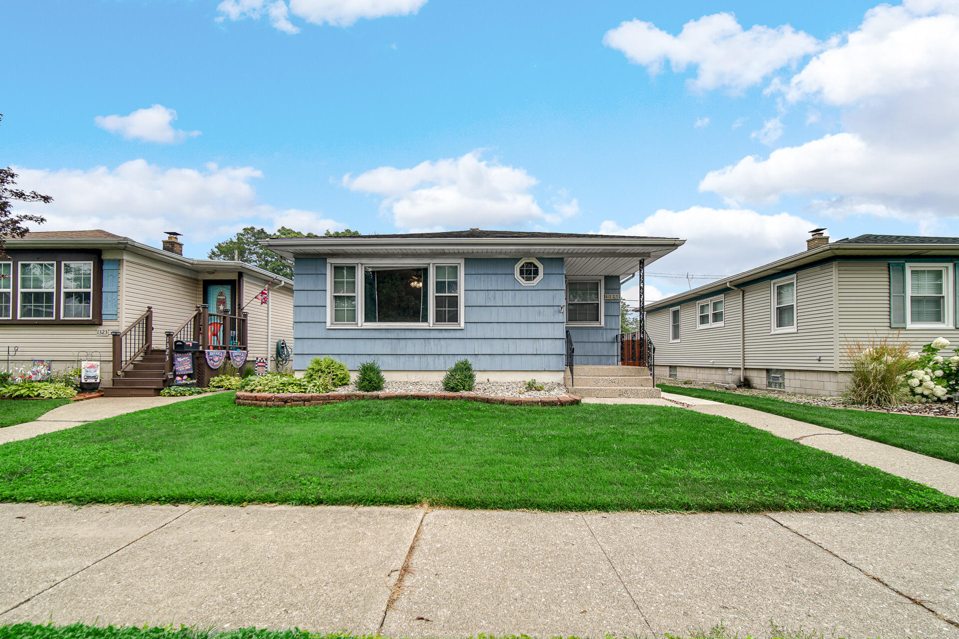 1325 Lake Avenue, Whiting, IN 46394; Image #2