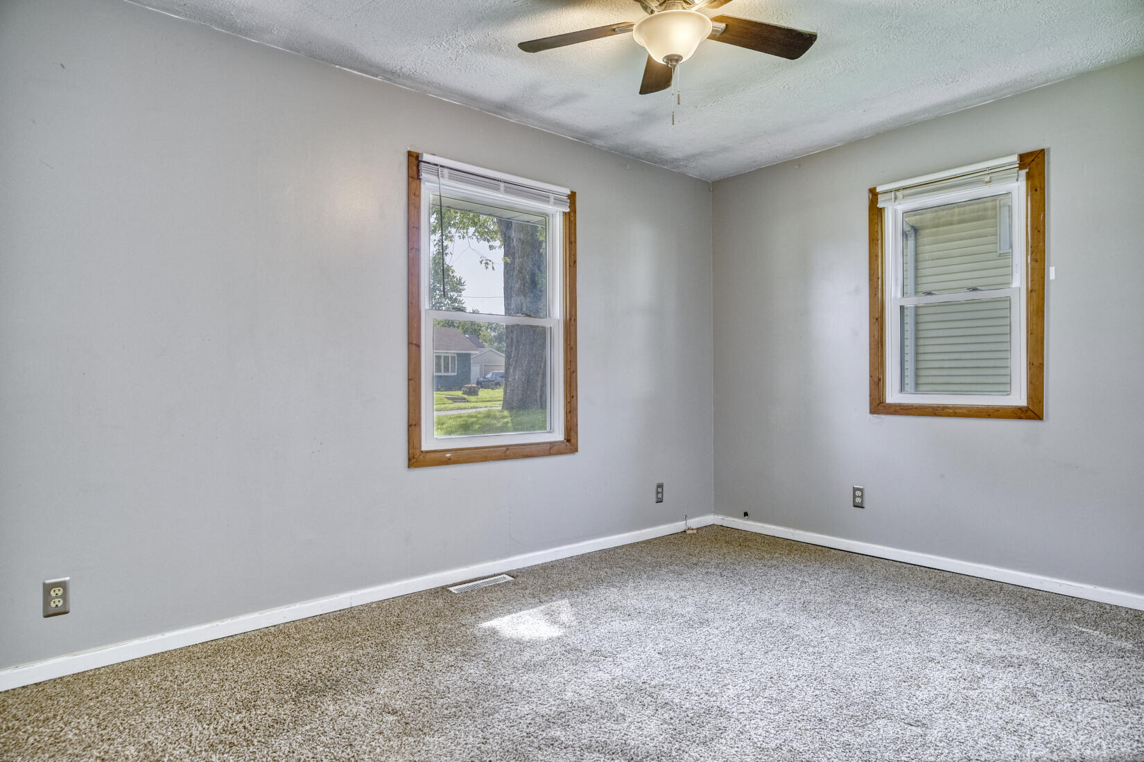521 Sheridan Street, Crown Point, IN 46307; Image #15