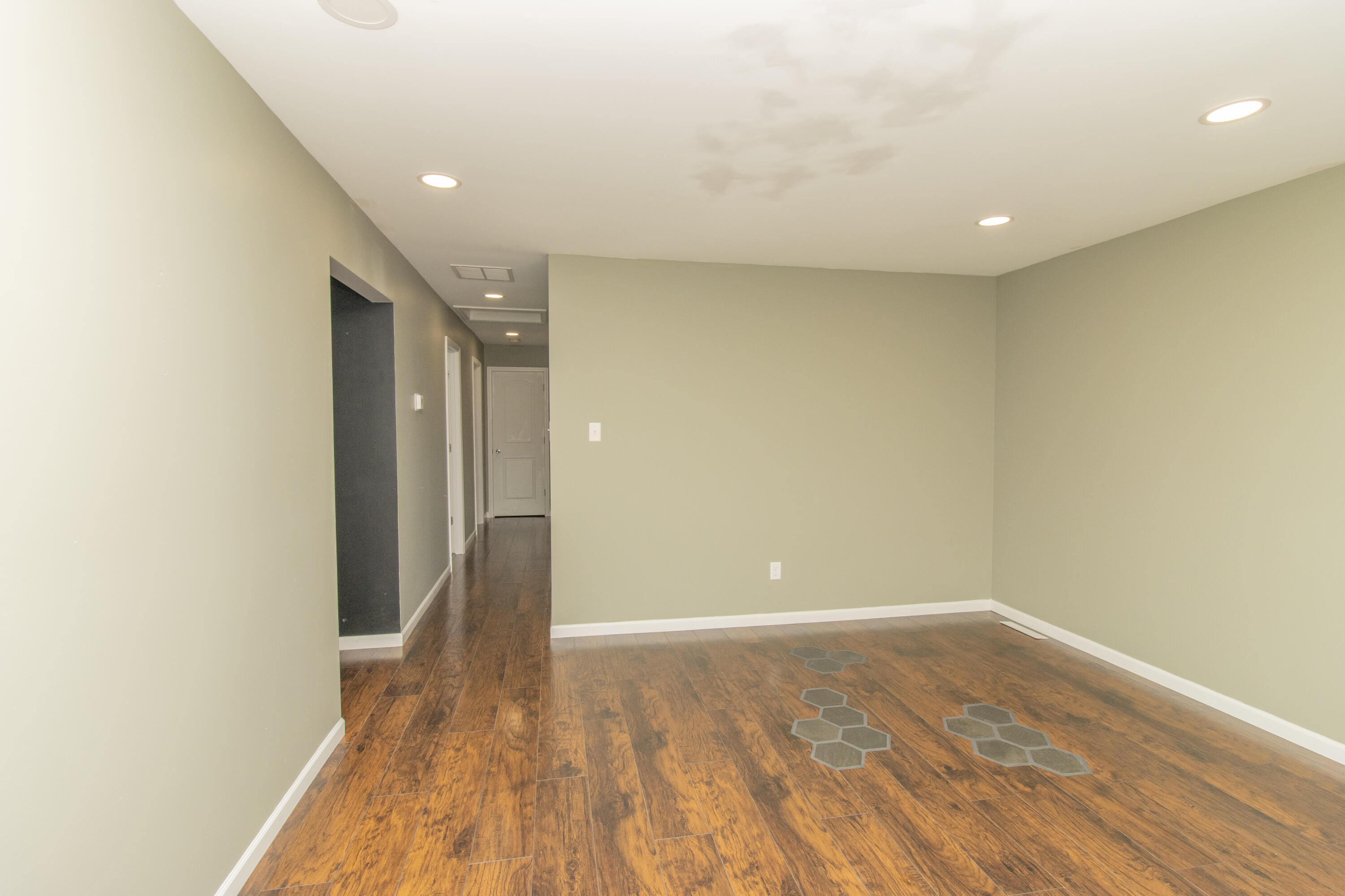 705 Fremont Road, Valparaiso, IN 46385; Image #7