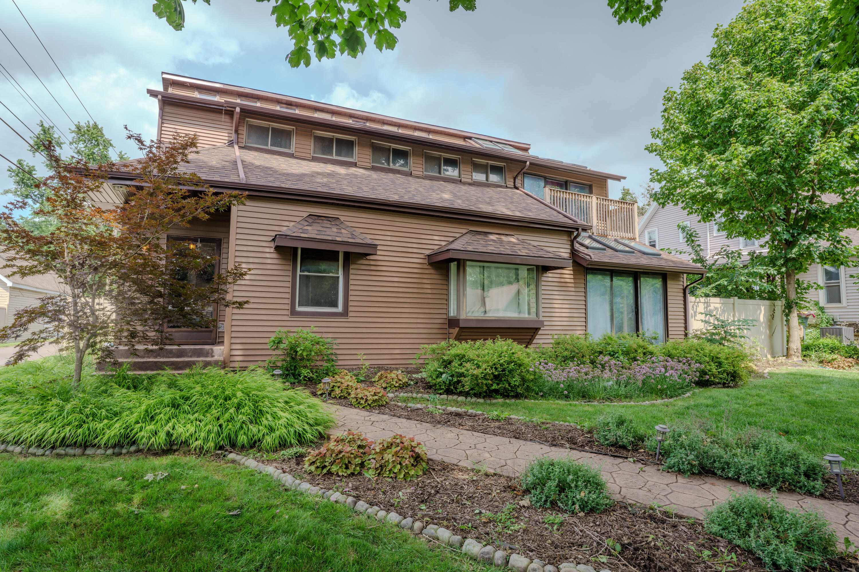 405 E Chicago Street, Valparaiso, IN 46383; Image #2
