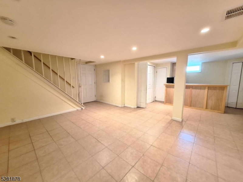 411 Lefferts St