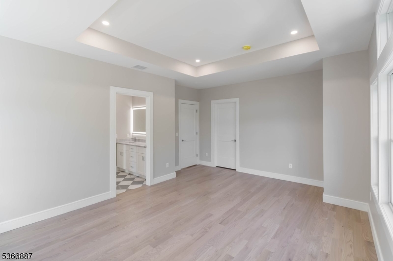 520 Clinton Ave