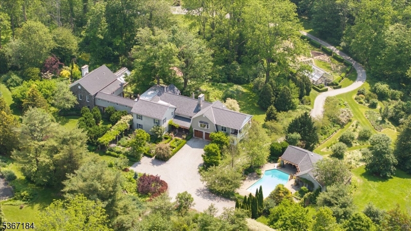 936 Dove Island Rd