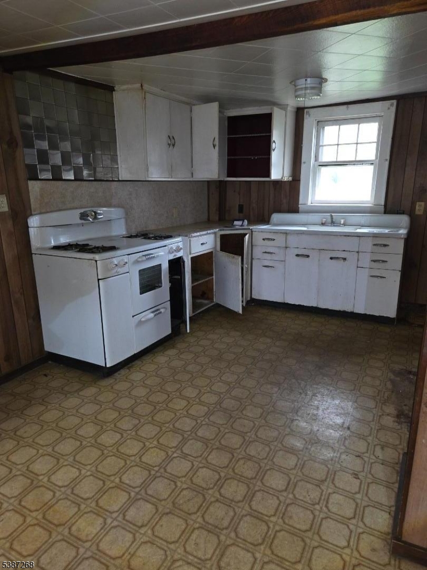 157 Westfield Ave