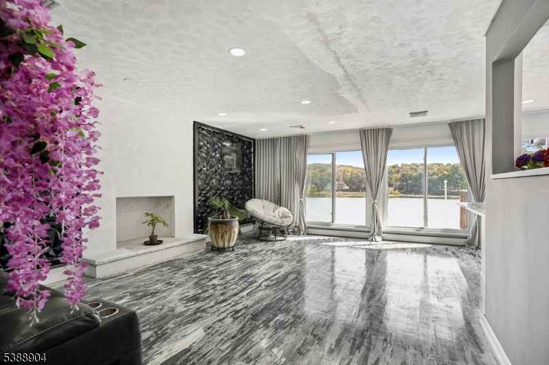 112 Park Pl