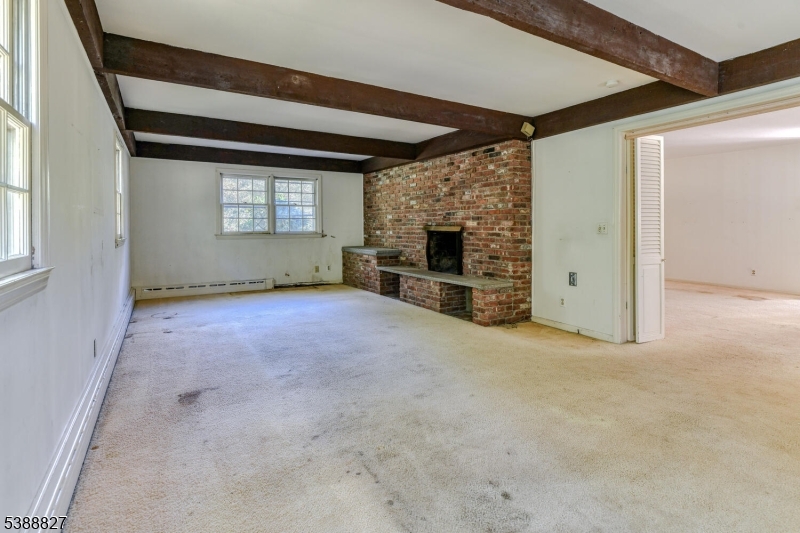 43 Sunlit Dr