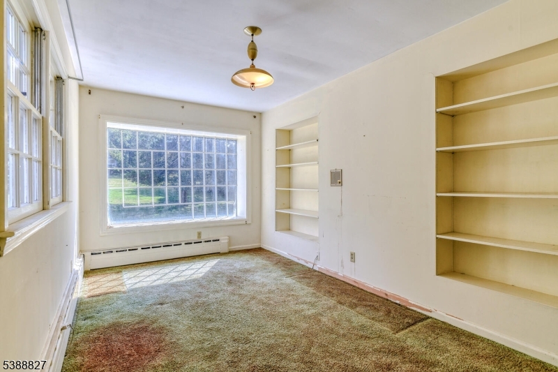 43 Sunlit Dr