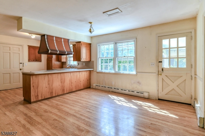43 Sunlit Dr