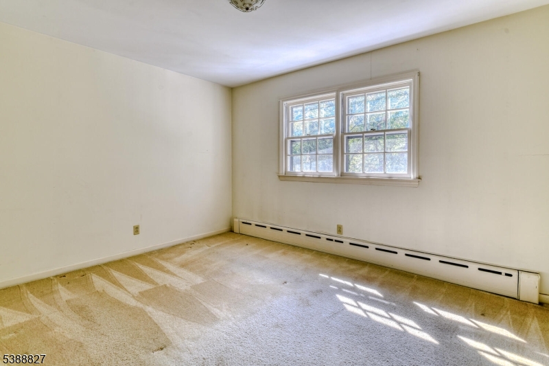 43 Sunlit Dr