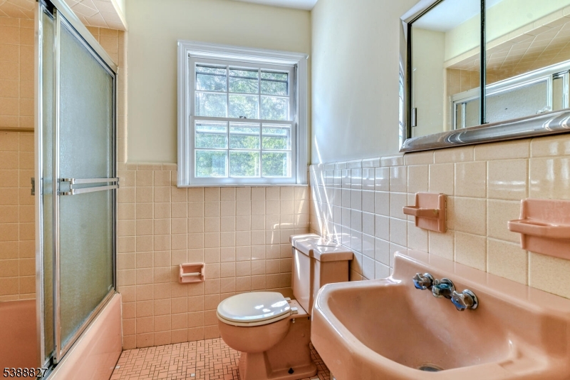 43 Sunlit Dr