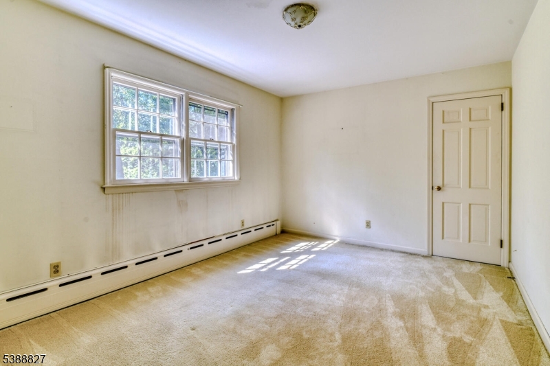 43 Sunlit Dr