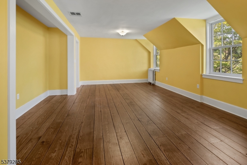 49 Liberty Corner Rd