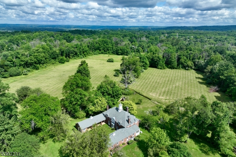 49 Liberty Corner Rd