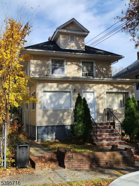219 Pomona Ave